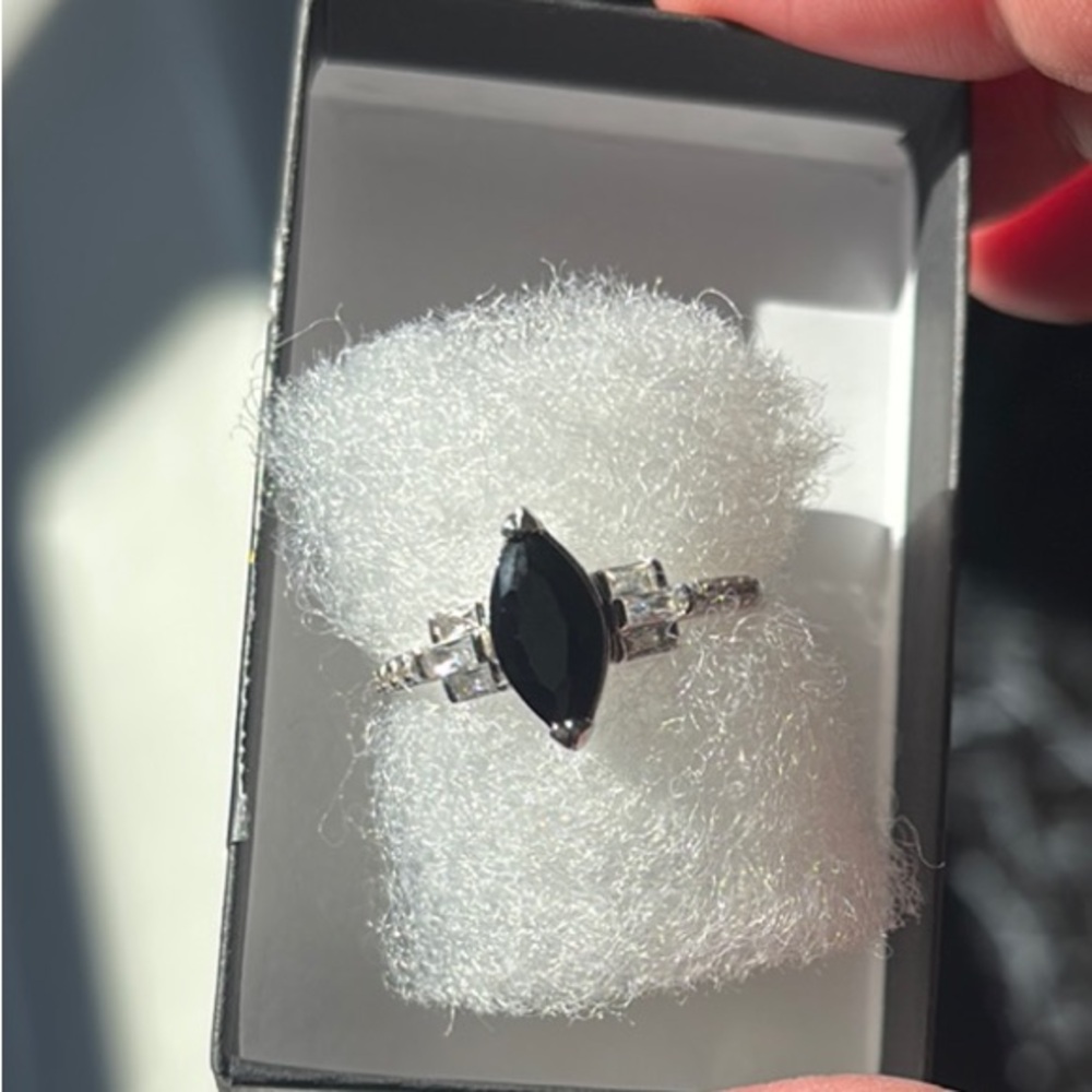 Elegant Black Marquise Ring